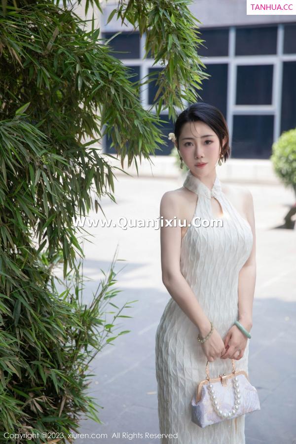   [XiuRen]高清写真图 2023.09.25 No.7435 严利娅Yuliya 旗袍美臀第6张图片
